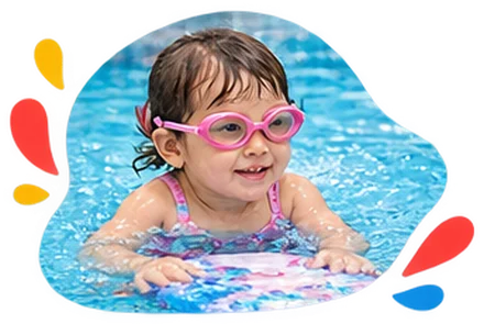 Toddler berenang